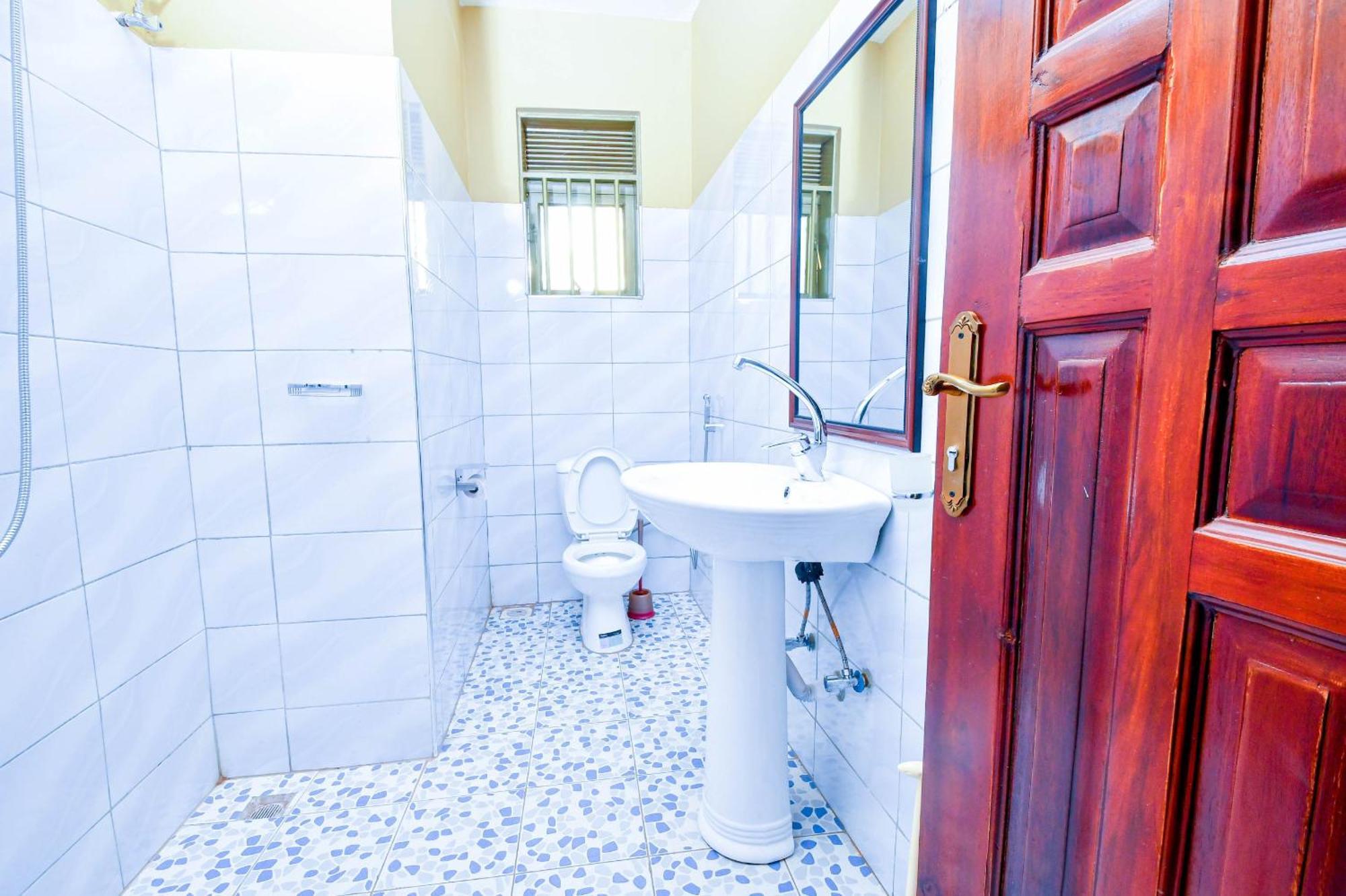 Peace Of Mind Suites 엔테베 외부 사진